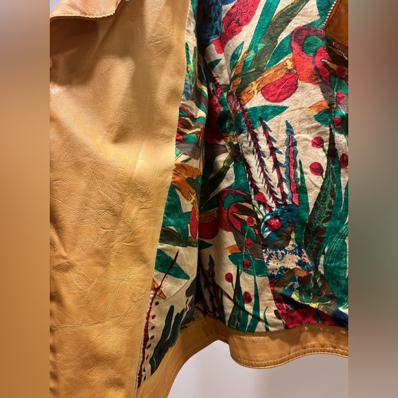 Desigual Spain Faux Tan Leather Jacket/ convertible vest in tan; great lining - Picture 8 of 16